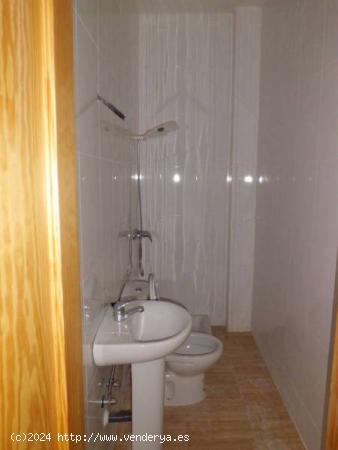 Local comercial en alquiler - ALMERIA