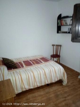 CASA EN VENTA EN EL CENTRO DE FONDON. - ALMERIA