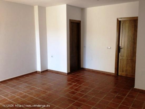 PISO EN VENTA EN OHANES - ALMERIA