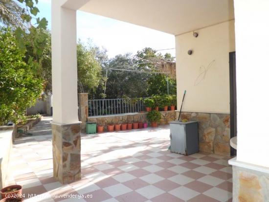  CASAS EN VENTA EN EL EJIDO. ZONA SANTO DOMINGO - ALMERIA 