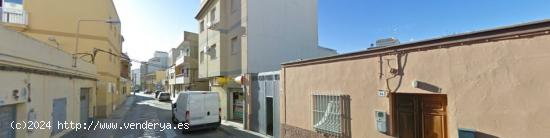  LOCAL COMERCIAL A LA VENTA EN BALERMA - ALMERIA 