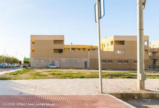 LOCAL COMERCIAL EN VENTA EN VÍCAR, LA GANGOSA - ALMERIA