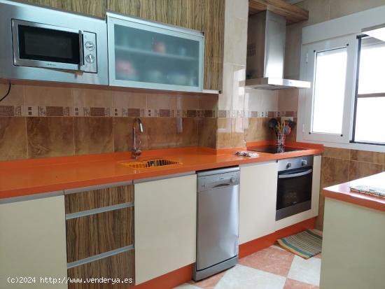  TRÍPLEX EN VENTA EN EL EJIDO, MATAGORDA. - ALMERIA 