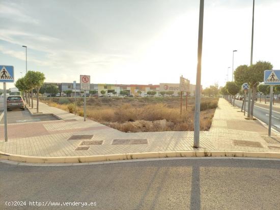 TERRENO URBANO A LA VENTA EN EL EJIDO - ALMERIA