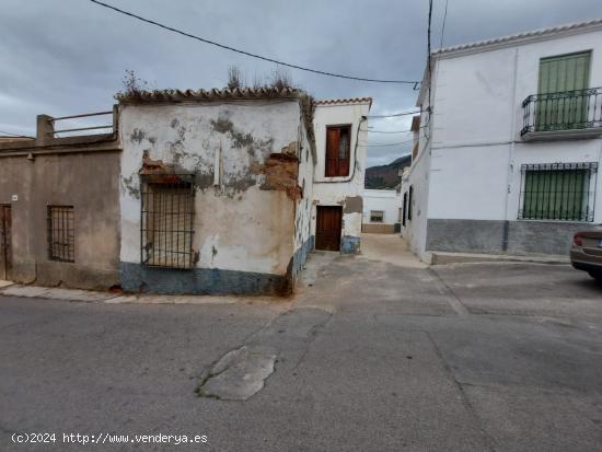 SOLAR EN VENTA EN CELÍN - ALMERIA