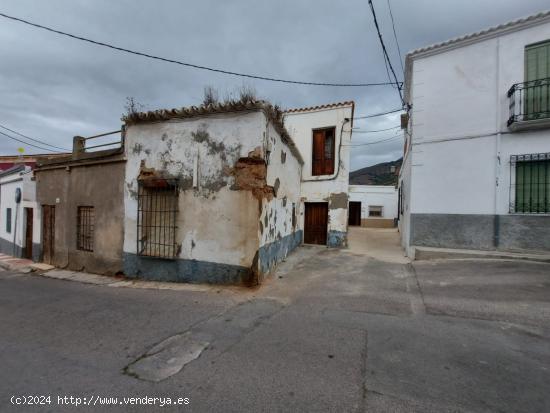 SOLAR EN VENTA EN CELÍN - ALMERIA