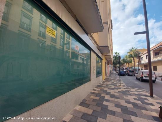 LOCAL EN ALQUILER EN PLENO CENTRO DE EL EJIDO - ALMERIA