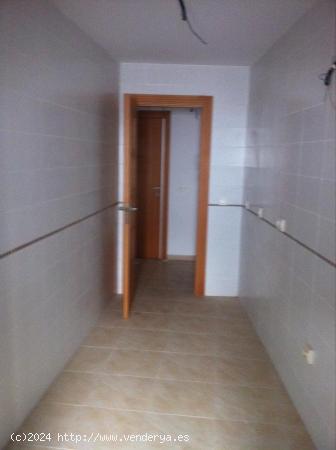  Piso de 2 habitaciones con garaje en Santa María del Águila - ALMERIA 