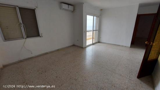 Piso en Balanegra de 3 habitaciones - ALMERIA