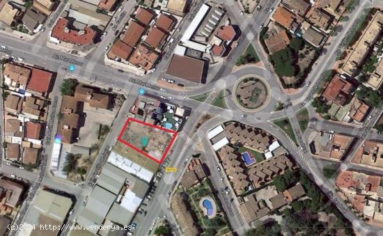 SOLAR DE USO COMERCIAL EN SANTIAGO DE LA RIBERA - MURCIA