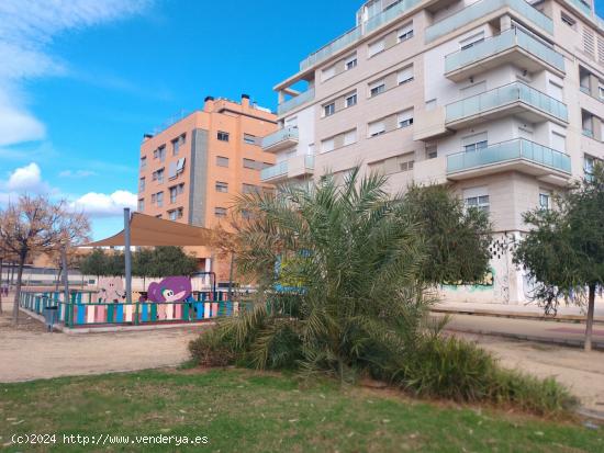 VENTA O ALQUILER DE LOCAL COMERCIAL JUAN DE BORBON - MURCIA