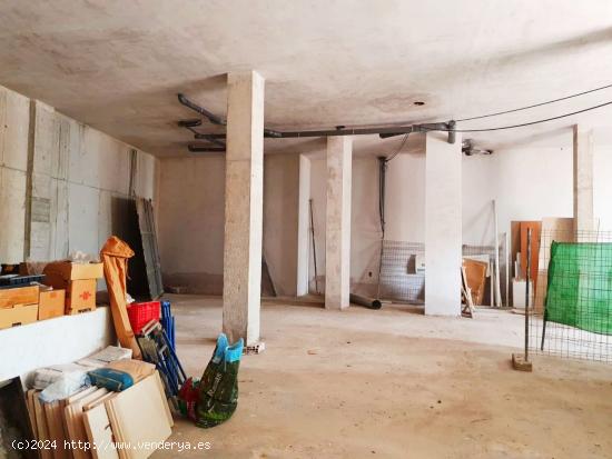 LOCAL EN VENTA Y ALQUILER EN LA MEJOR ZONA DE COBATILLAS. 284 M2 EN BRUTO Y DIAFANO. - MURCIA