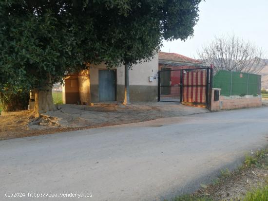 SE VENDE CASA CON PARCELA EN LA APARECIDA  ORIHUELA  - ALICANTE