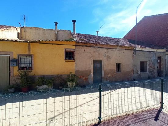 CASA DE PUEBLO PARA REFORMAR EN EL RAAL - MURCIA