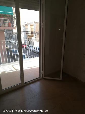 OPORTUNIDAD 2 PISOS EN ZONA AVENIDA DE LA LIBERTAD - ALICANTE