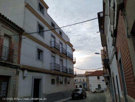 SE VENDE EDIFICIO EN QUINTANA DE LA SERENA, BADAJOZ - BADAJOZ