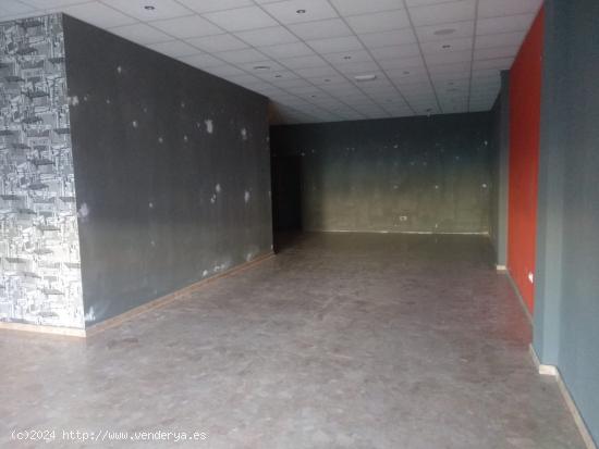  SE ALQUILA LOCAL COMERCIAL ZONA TOSCAR - ALICANTE 