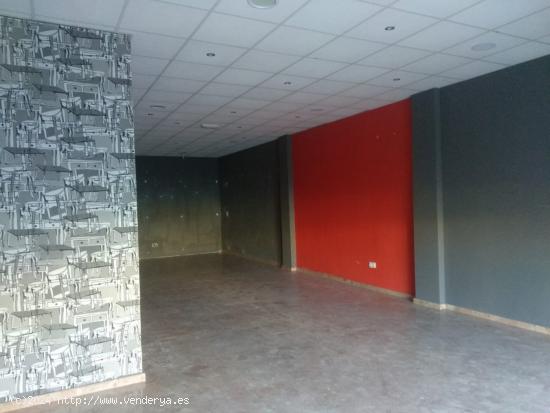 SE ALQUILA LOCAL COMERCIAL ZONA TOSCAR - ALICANTE