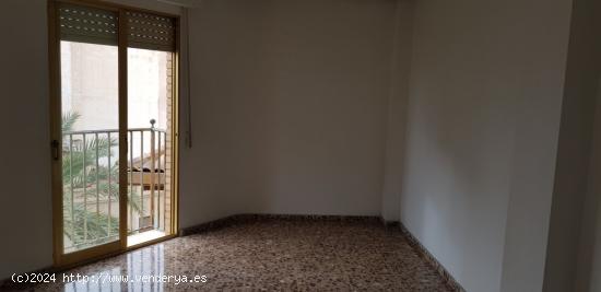 PISO EN VENTA ZONA CENTRO. PRECIO. 96.000€ - ALICANTE