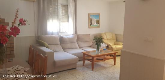 SE VENDE FANTASTICO CHALET EN LAS LOMAS,PRECIO:260.000€ - ALICANTE