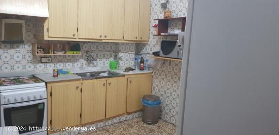 SE VENDE PISO ZONA CONSUM DE CREVILLENTE,PRECIO:68.000€ - ALICANTE