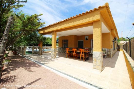 CHALET EN VENTA,ZONA SAN ANTONIO DE LA FLORIDA.PRECIO:240.000€ - ALICANTE