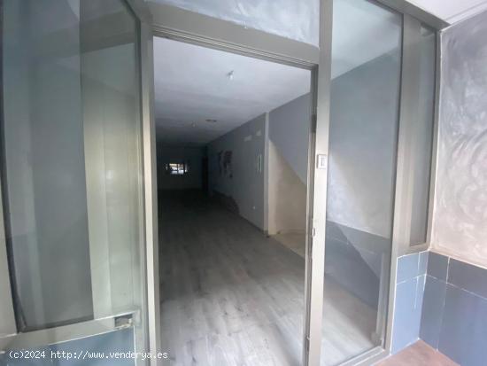 LOCAL COMERCIAL CON ALTILLO EN VENTA EN ELCHE - ALICANTE