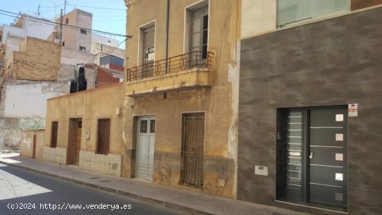 SOLAR EN VENTA EN CREVILLENTE - ALICANTE