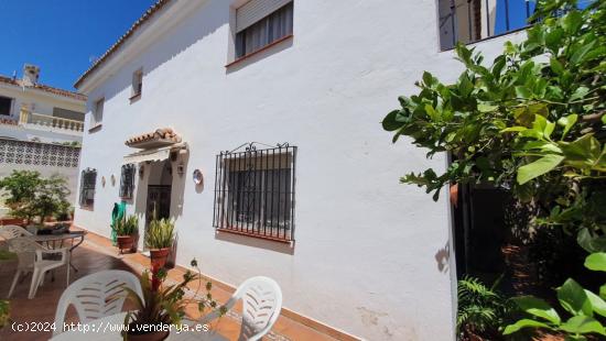 PRECIOSA CASA EN EL CENTRO DE SAN PEDRO DE ALCANTARA - MALAGA