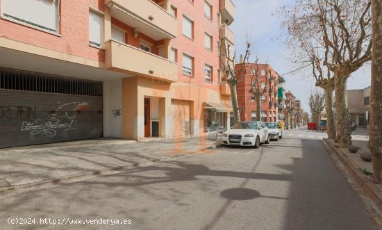  PLAZA DE PARKING EN VENTA: MUY CERCA del AMBULATORIO (C/ Plaça -C/ Mercè) - BARCELONA 