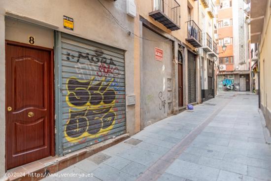 Edificio en pleno centro Granada - GRANADA