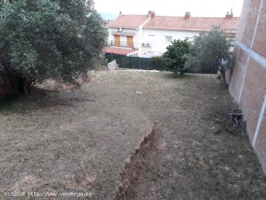  TERRENO IDEAL PARA EDIFICAR - BARCELONA 