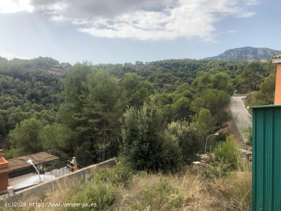 TERRENO CON VISTAS A LA MONTAÑA - BARCELONA