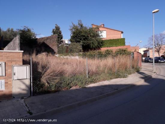  TERRENO IDEAL PARA EDIFICAR - BARCELONA 