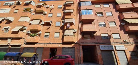  VENTA COCHERA - ALICANTE 