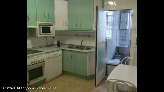 SE VENDE PISO EN EL EJIDO ZONA CENTRO - ALMERIA