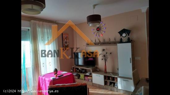 SE VENDE PISO EN EJIDO ZONA LOMA DE LA MEZQUITA - ALMERIA