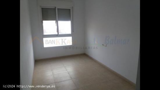  SE VENDE PISO BAJO A ESTRENAR EN SANTO DOMINGO - ALMERIA 