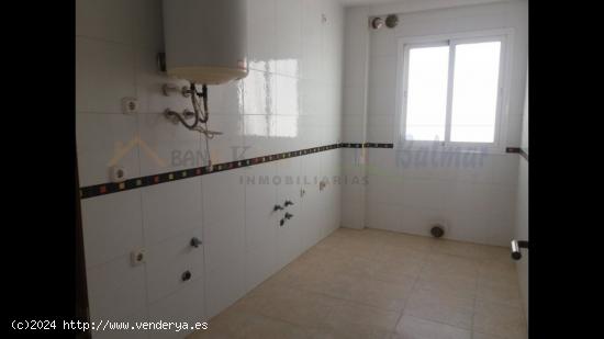 SE VENDE PISO BAJO A ESTRENAR EN SANTO DOMINGO - ALMERIA