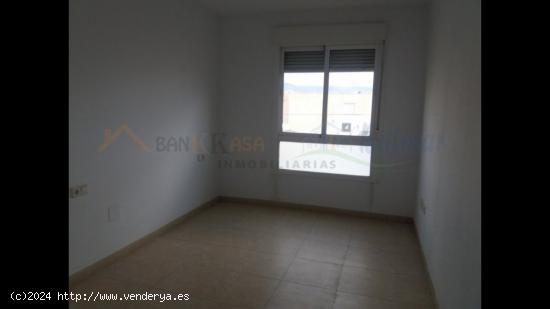 SE VENDE PISO BAJO A ESTRENAR EN SANTO DOMINGO - ALMERIA