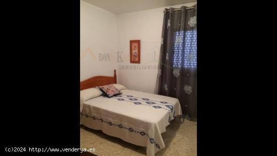 SE VENDE PISO EN EJIDO ZONA LOMA DE LA MEZQUITA - ALMERIA