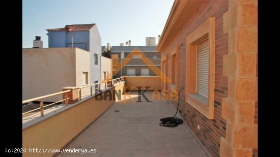 SE VENDE ÁTICO EN BALERMA - ALMERIA