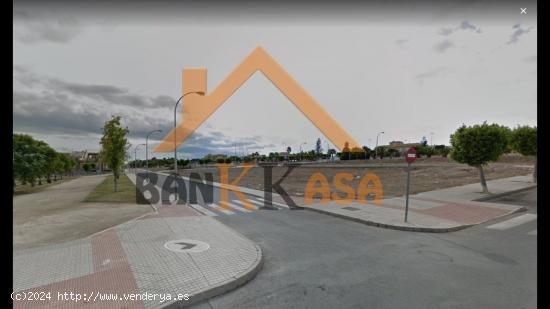  SE VENDE VIVIENDA SOBRE LOCAL EN SANTO DOMINGO - ALMERIA 