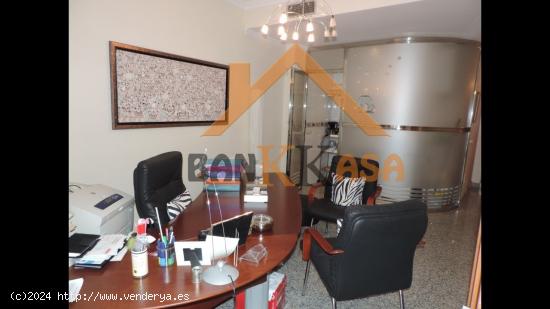  SE VENDE PISO EN EL EJIDO ZONA CENTRO - ALMERIA 