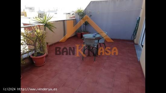  SE VENDE ÁTICO EN EJIDO ZONA EJIDO NORTE - ALMERIA 