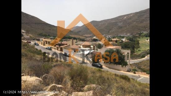 PROMOCIÓN DE SUELOS EN VENTA EN VÍCAR ZONA LA ENVÍA GOLF - ALMERIA