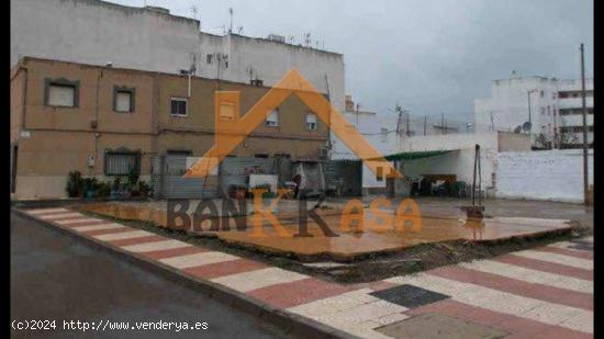 SE VENDE SOLAR URBANO EN ROQUETAS DE MAR - ALMERIA