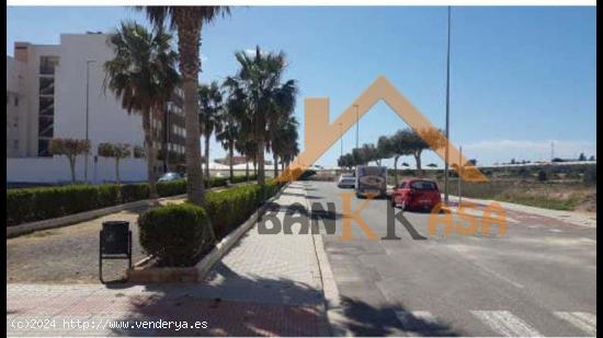  SE VENDE SOLAR URBANO EN EL EJIDO ZONA RONDA OESTE - ALMERIA 