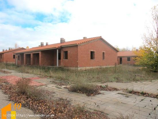 Urbanización situada a dos kilómetros de Lerma. - BURGOS