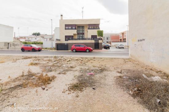 GRAN TERRENO URBANO EN VENTA EN CATRAL. - ALICANTE